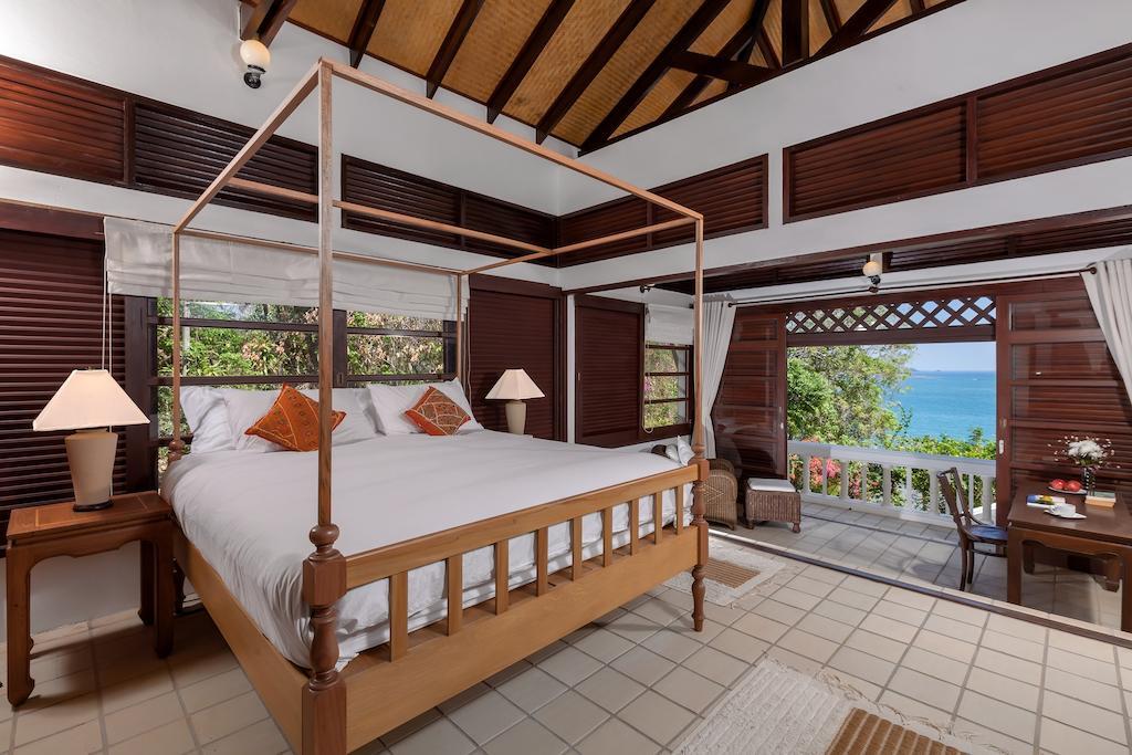 Baan Khunying - Secluded Phuket Beachfront Villa - Sha Certified Rawai Habitación foto