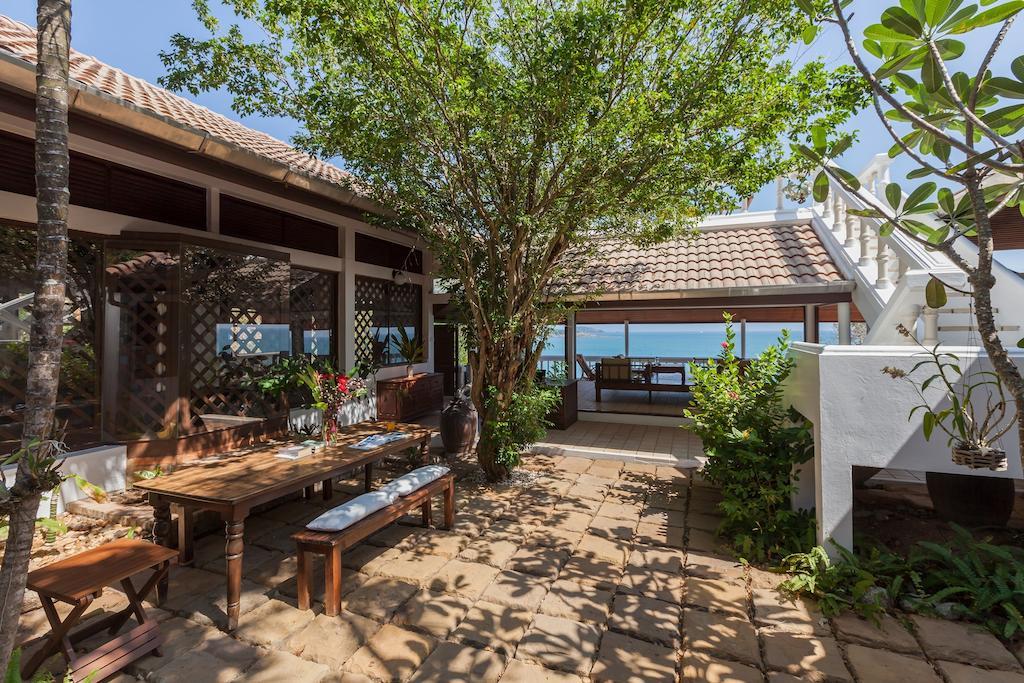 Baan Khunying - Secluded Phuket Beachfront Villa - Sha Certified Rawai Habitación foto